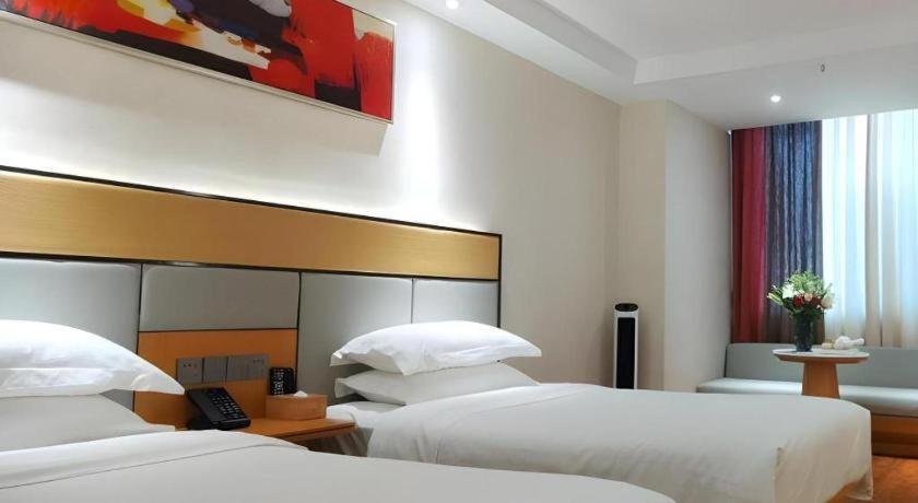 Greentree Inn Geermu Walking Street Business Hotel Golmud Exterior foto